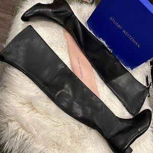 Stuart Weitzman “GENNA 25 CITY BOOT” Black